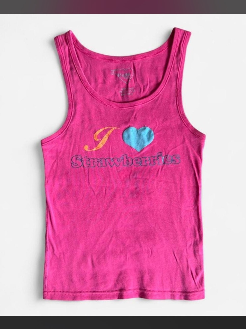 Vintage ‘I 🩵 Strawberries’ Tank <3